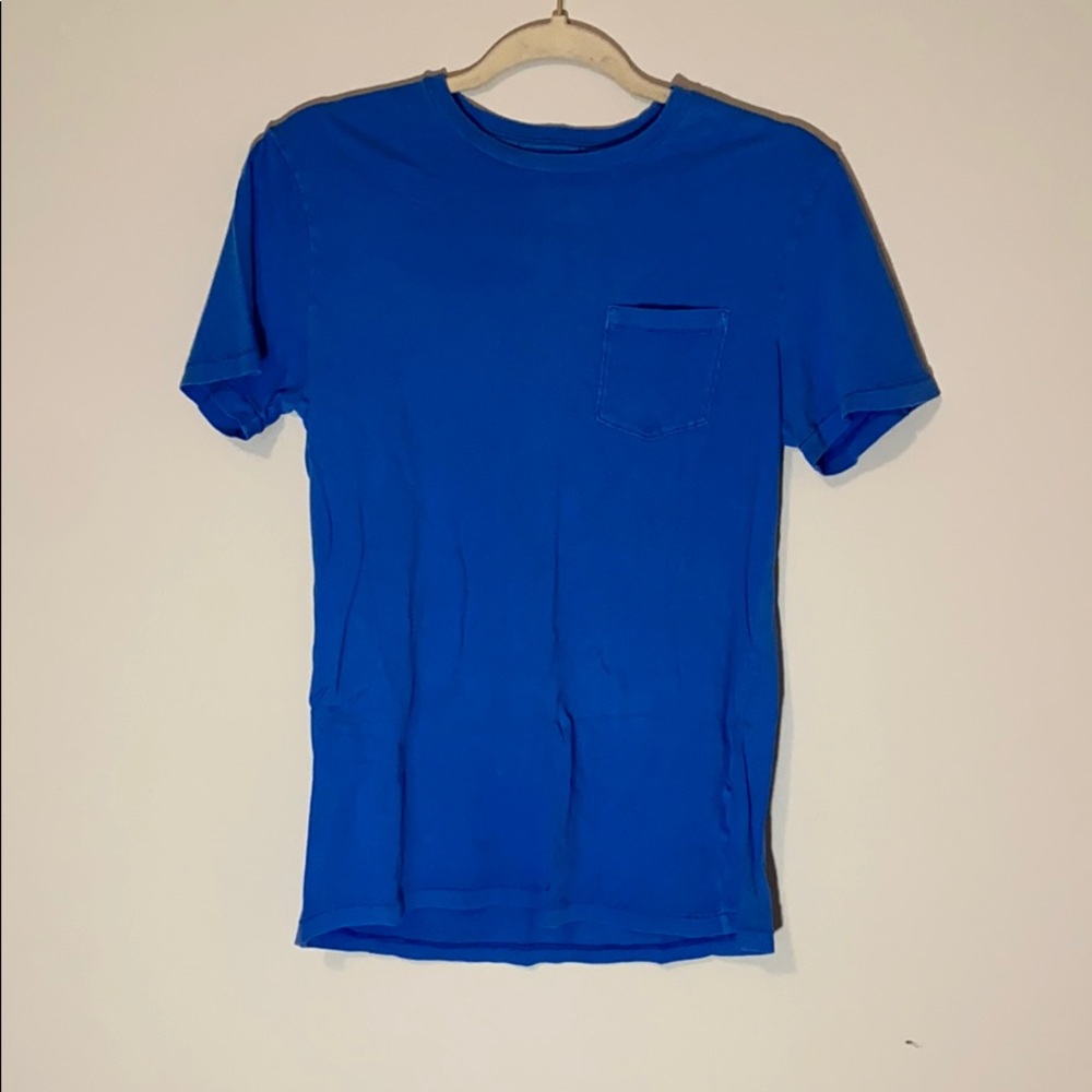 Blue pocket t shirt